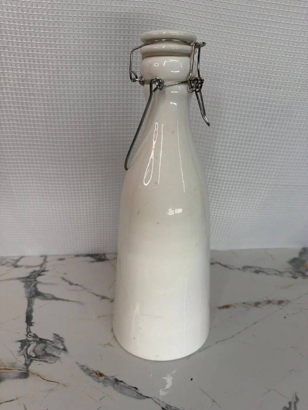Vintage White Ceramic Milk Bottle Swing Top Wire Bale Lid Farmhouse Decor 12